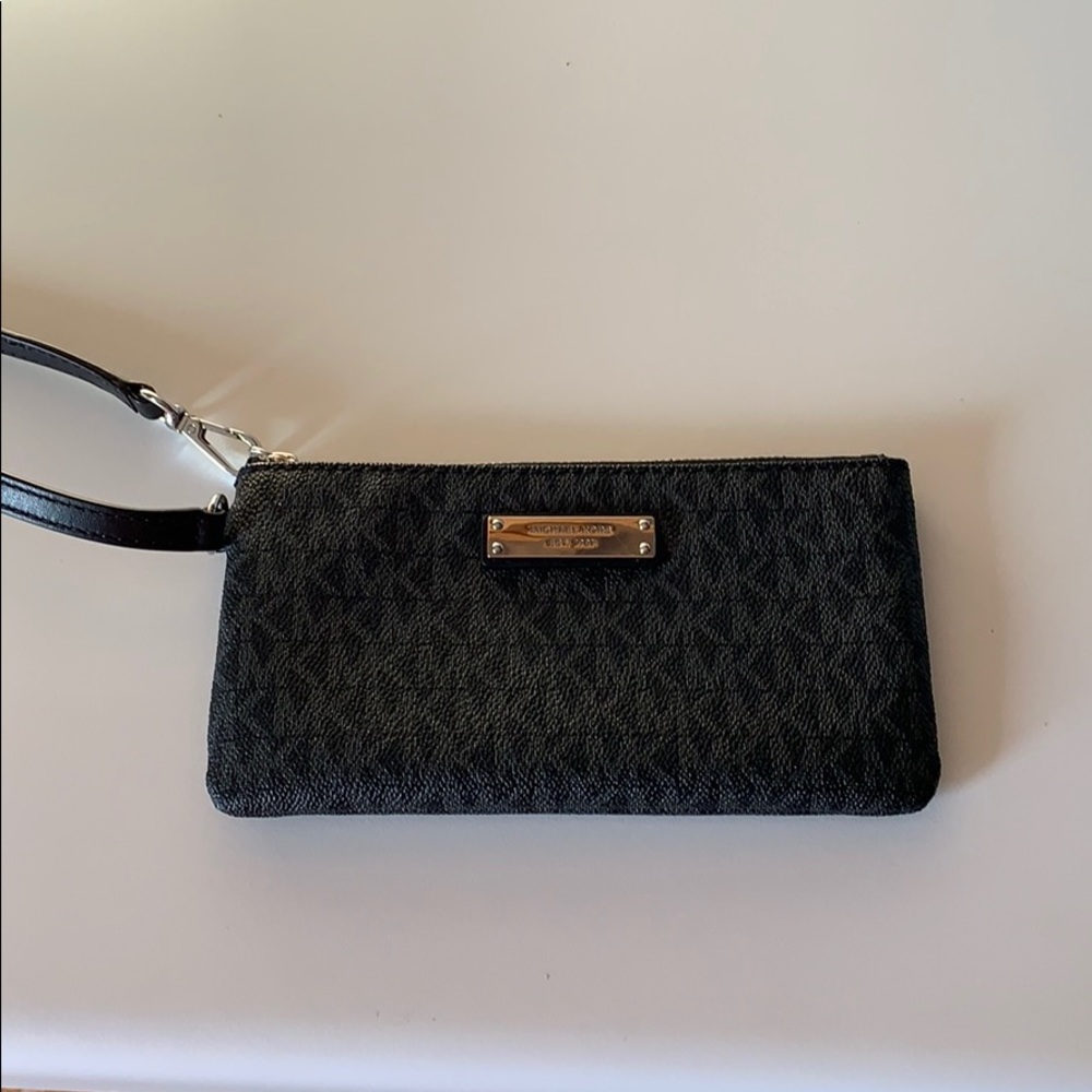Michael Kors Wristlet